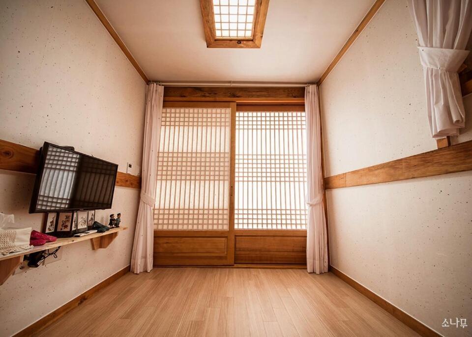 ホテル チョンジュ チョンガ ハノク ペンション 全州市 エクステリア 写真